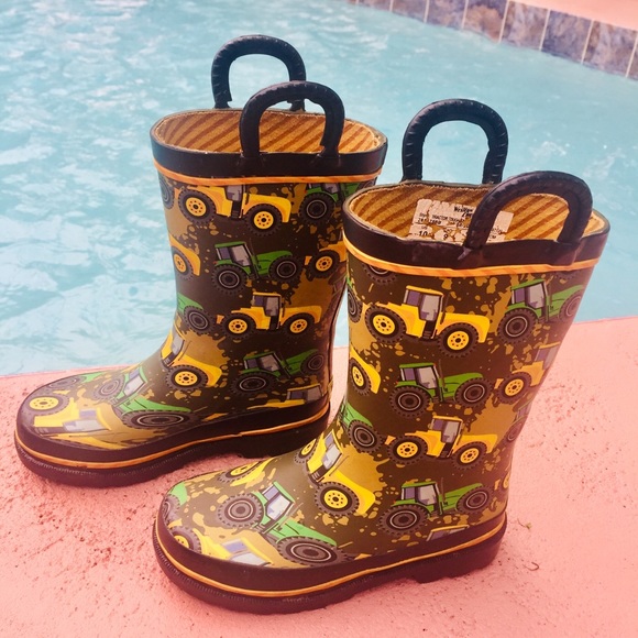 Western Chief Boys Waterproof Printed Rain Boot - Picture 2 of 13